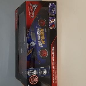 Jada 1:24 Scale Fabulous Lightning McQueen from Cars 3 With Tire Rack